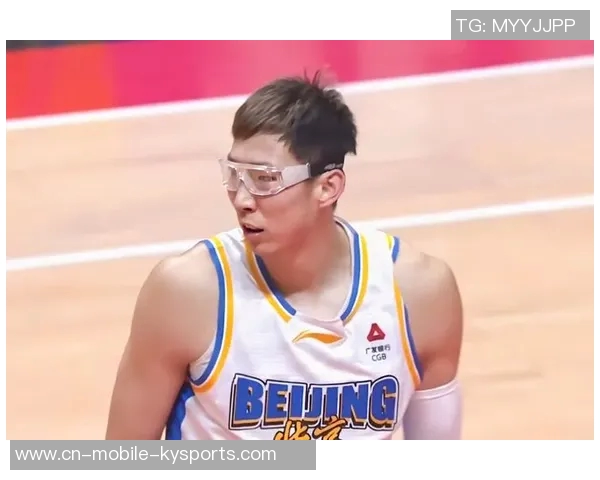 北京揭幕战大名单公布赵睿首秀周琦陈盈骏雷蒙方硕在列曾凡博缺席 北京揭幕战大名单公布赵睿首秀周琦陈盈骏雷蒙方硕在列曾凡博缺席