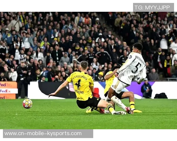 蓝军官方公布十月最佳进球候选凯塞多吉滕斯精彩射门引关注